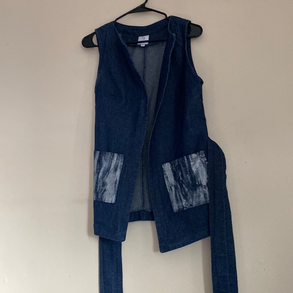 Julie Kramer-Shift, Denim wrap vest